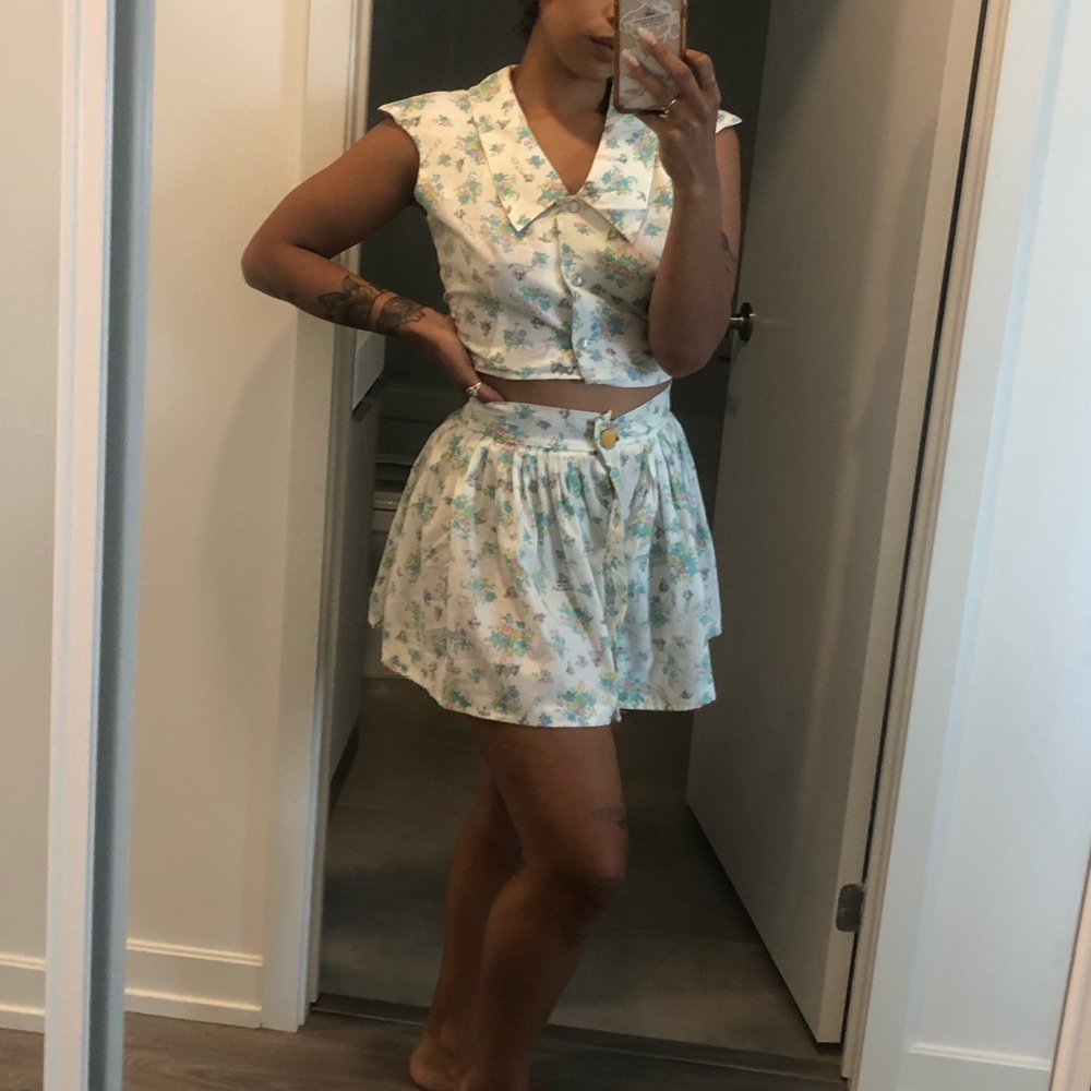Mini skirt and cropped top set - Picture 1 of 1